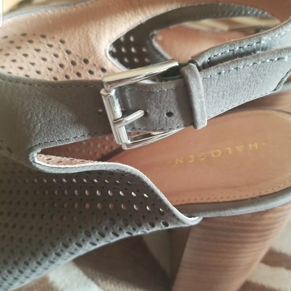 Halogen perf buckle open toe heels - Picture 7 of 7